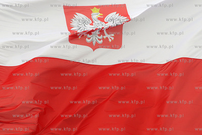 Bialo - czerwona bandera
02.07.2009
Fot. Andrzej...