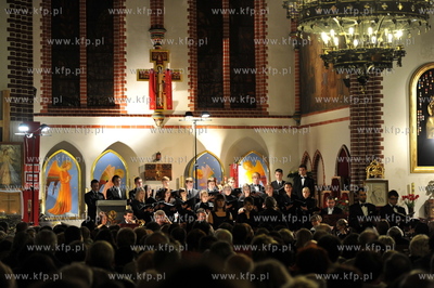 Sopot. Kosciol Garnizonowy Sw. Jerzego. Koncert  z...