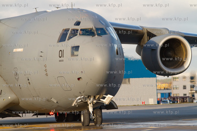 Na gdanskim lotnisku wyladowal Boeing C 17 Globemaster...