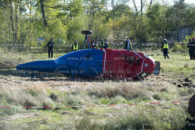 W miejscowosci  Czysta k. Smoldzina rozbil sie helikopter....