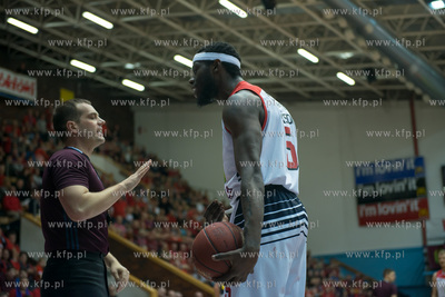 Słupsk. Energa Czarni Słupsk - Trefl Sopot 89-58...