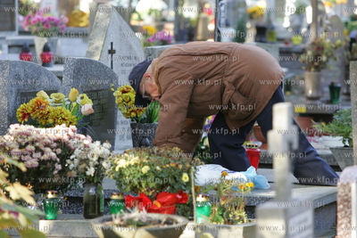 Cmentarz komunalny na gdynskim Witominie.
28.10.2005
fot....