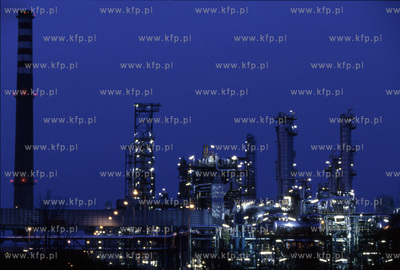 Flara Rafinerii Gdanskiej.
1.04.2003
fot. Wojtek...