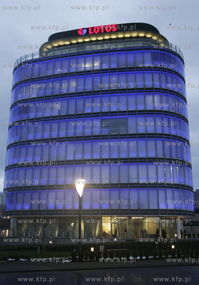 Gdansk, rafineria Grupy LOTOS, nowoczesny biurowiec.
31.01.2007
fot....