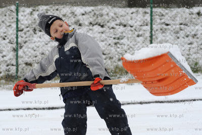 Pierwszy porzadny snieg w Gdansku. Dzieciaki dlugo...