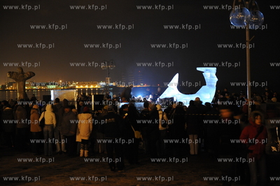 Gdynia, Bulwar Nadmorski. Festiwal rzezb lodowych....