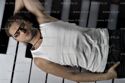 Sesja Leszka Mozdzera - pianista, kompozytor
13.10.2009
fot....