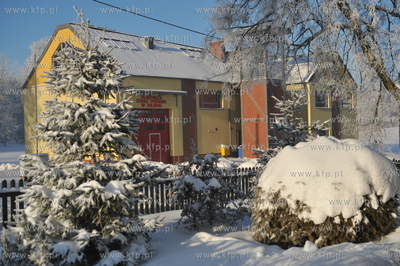 Zima w Sulminie na Kaszubach. Remiza Ochotniczej Strazy...