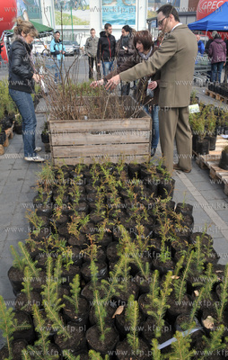 Gdansk. Parking Galerii Przymorze. Akcja ekologiczna...