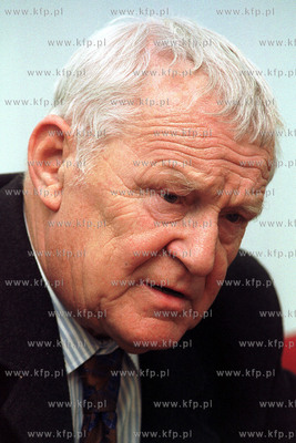 Mieczyslaw Rakowski - ostatni premier PRL Konferencja...