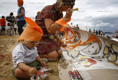 Gdansk Jelitkowo. Krasnoludki Na Plazy - happening...