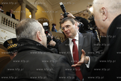 Gdansk. Sesja Rady Miasta. Czlonkowie Ruchu Poparcia...