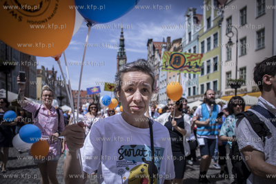 Gdańsk. ul. Długa i Długi Targ. Parada na zakończenie...