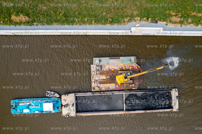Pogłębianie toru wodnego do portu Elbląg między...