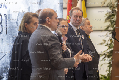 ECS. Konferencja Hanny Wróblewskiej, Minister Kultury...