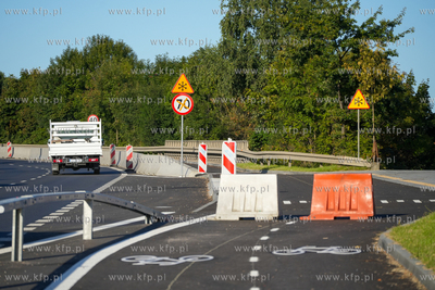 Ekostrada - nowa droga rowerowa w al. Armii Krajowej...