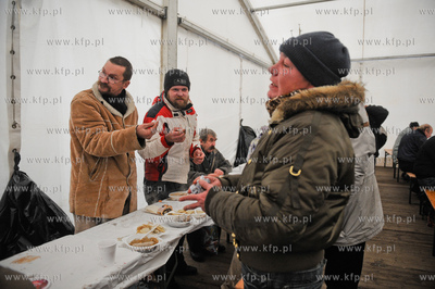 Gdansk. Targ Weglowy. XVII Wigilia dla ubogich, samotnych...