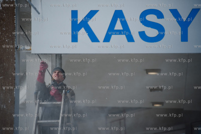 Sopot. Remont generalny arkad przy molo. 
20.03.2012
fot....