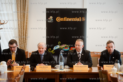 Gdansk. Siedziba Biura ds. Euro 2012. Konferencja prasowa...