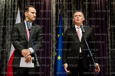 Gdansk. Hotel Hilton. Konferencja prasowa Ministrow...