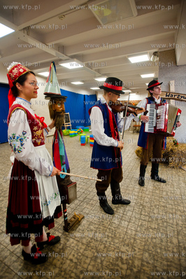 Gdansk. Hala Oliwia. Pierwsza edycja Gdanskiego Bazaru...