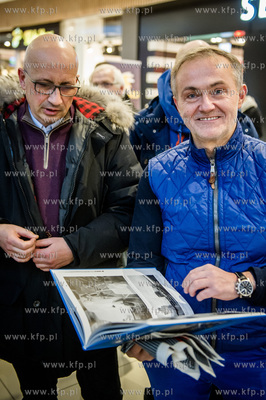 Gdynia. Centrum Handlowe Riviera. Premiera i promocja...