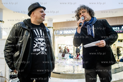 Gdynia. Centrum Handlowe Riviera. Premiera i promocja...