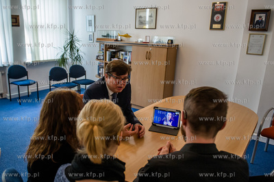 Gdynia. Posel na Sejm Tadeusz Aziewicz jako pierwszy...