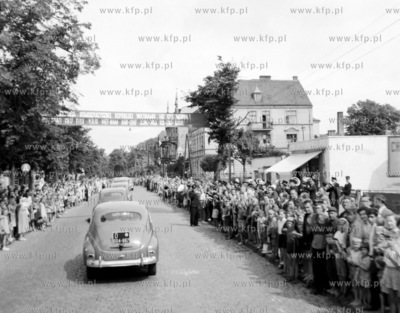 Przejazd kolumny samochodow z gosciem al. Grunwaldzka...