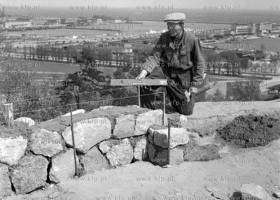Budowa murku na Kamiennej Górze w Gdyni.( lata60 )
1965
0005943z_gdynia
Fot....