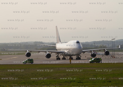 Samolot Boeing 747 już po raz szosty odwiedzil gdanskie...