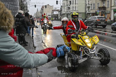 Mikołaje na motorach. Przejazd przez Sopot. 04.12.2022...