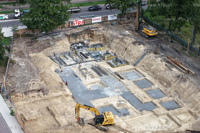 Budowa basenu przy skrzyżowaniu ulic Kościuszki z...