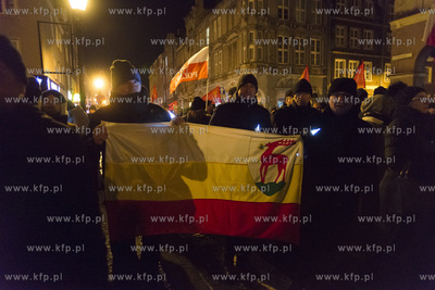 Gdańsk. Przemarsz konduktu żałobnego z trumną zamordowanego...