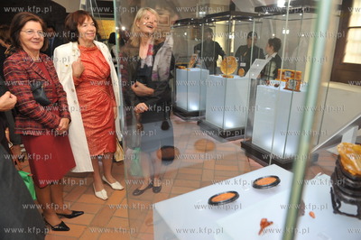 Spotkanie Prezydentow Grupy Wyszehradzkiej. Zony prezydentow...