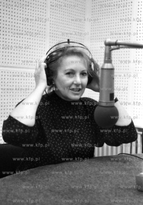 Krystyna Rejnowicz dziennikarka Radia Gdansk w radiowym...