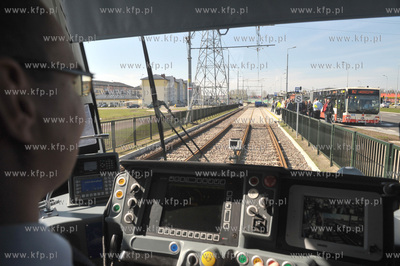 Inaguracyjny przejazd tramwajem na nowo otwartej lini...