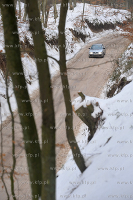 Lesna droga pomiedzy Sulminem na Kaszubach, a Otominem....