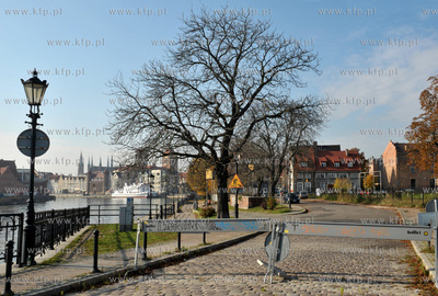 Gdansk. Most nad ujsciem kanalu Raduni do Motlawy,...