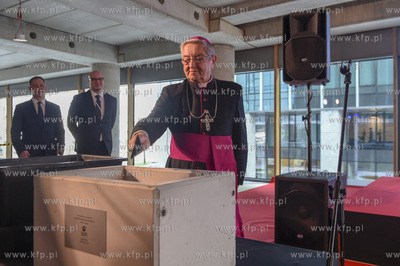 Poświęcenie i wmurowanie kamienia węgielnego pod...