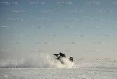 Katy Rybackie. Zamarzniety Zalew Wislany.
24.01.2010
fot....