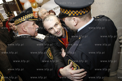 Gdansk. Sesja Rady Miasta. Czlonkowie Ruchu Poparcia...