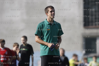 Gdansk Zaspa. Pilkarski turniej dzikich druzyn Do przerwy...