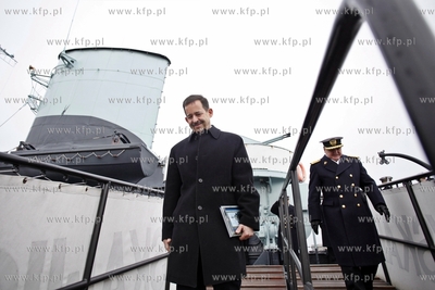 Gdynia. ORP Blyskawica. Wizyta ambasadora Stanow Zjednoczonych...