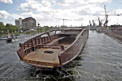 Stocznia REMONTOWA SHIPBUILDING S.A.. Wodowanie nowoczesnego...