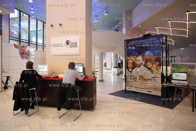38 Gdynia Festiwal Filmowy. Foyer Teatru Muzycznego.
13.09.2013
fot....