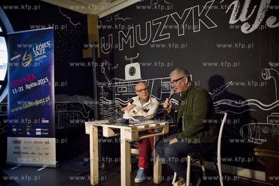 Gdynia. Cafeart U Muzyk'uff. Spotkanie z dziennikarzem...