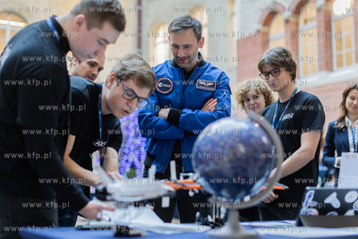 Wizyta astronauty Sławosza Uznańskiego-Wiśniewskiego...