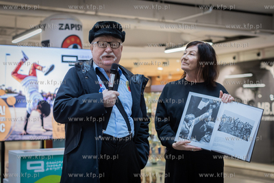 Centrum Handlowe Manhattan. Premiera albumu "Fot. Zbigniew...