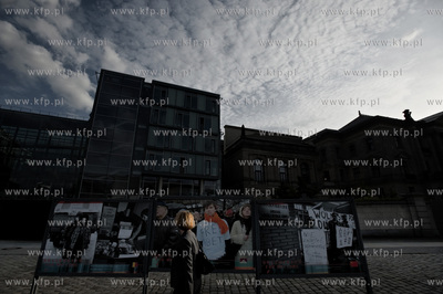 Wystawa pt. Solidarnosc Narodow, nieopodal Reichstagu,...